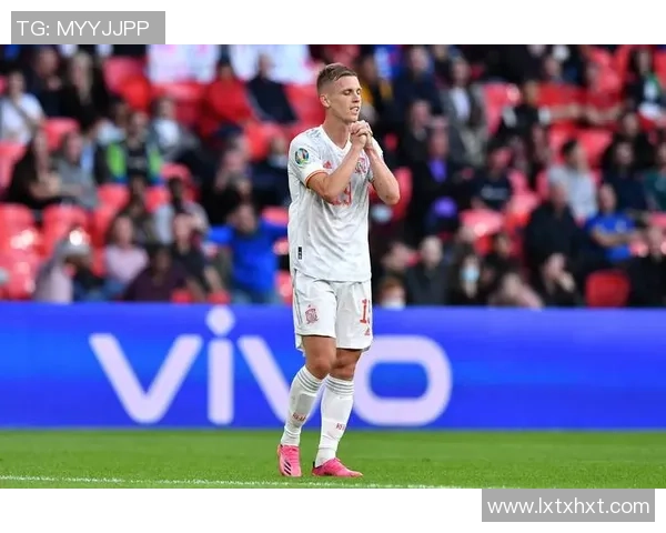 足球泽科的传奇之路：从青涩少年到世界顶级前锋的成长历程